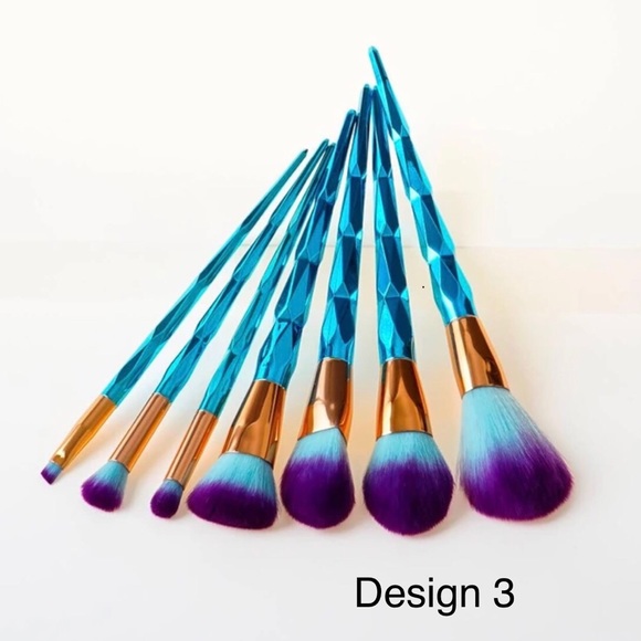 Makeup brushes - Picture 2 of 2